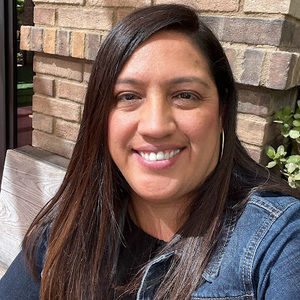 Meet your Posher, Lourdes